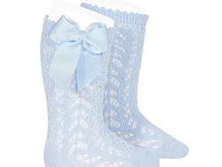 גרב ברך מחוררת צבע תכלת עם פפיון