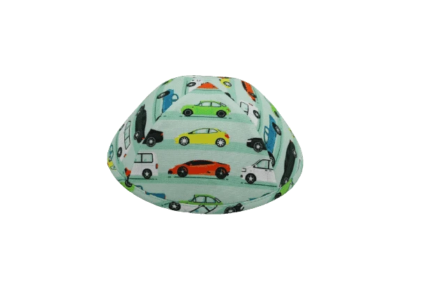 כיפה צבע מנטה הדפסי מכוניות