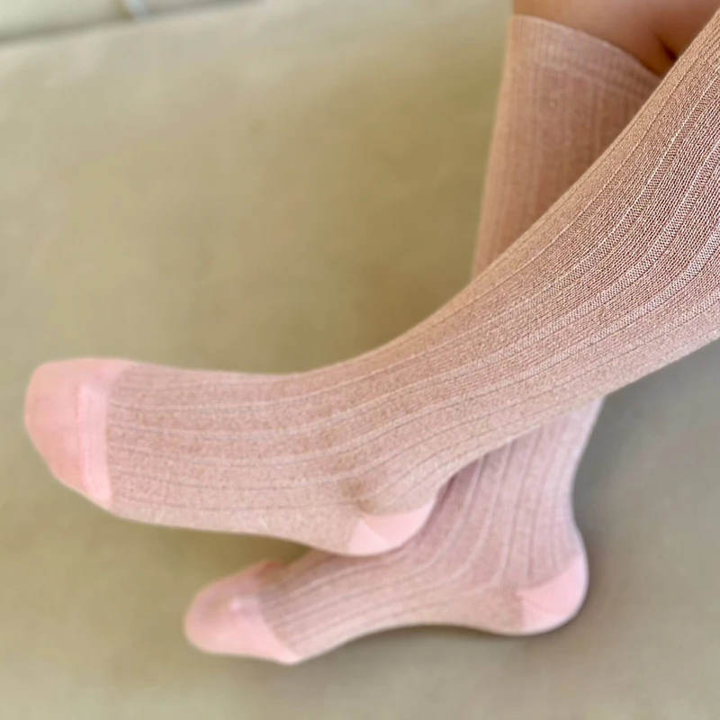 גרב ברך ורוד נצנצים – תמונה 2