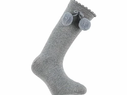 גרב ברך בשילוב פונפונים צבע אפור