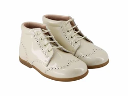 נעל גבוהה לוחות הברית צבע שמנת