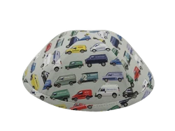 כיפה צבע פיסטוק הדפסי מכוניות