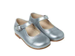 נעל בובה צבע כסף