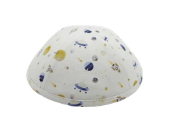 כיפה צבע שמנת הדפס חלל