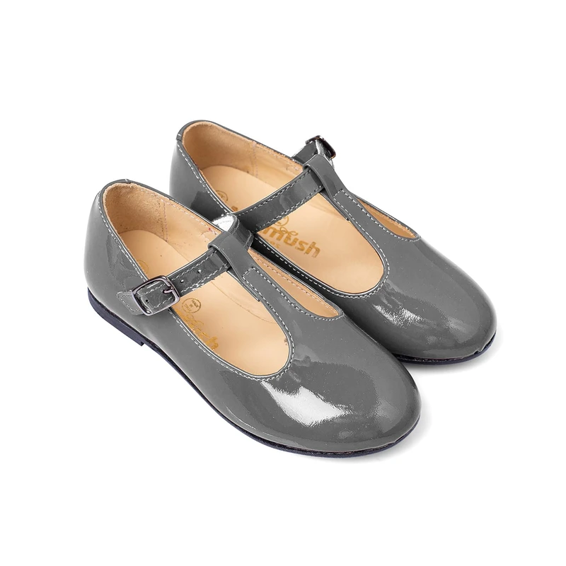 נעל בובה צבע אפור