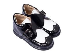 נעל תינוקות לוחות הברית בגווני שחור לבן