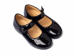 נעל בלרינה צבע שחור סגירת תיק תק