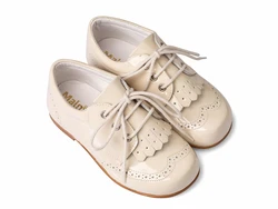 נעל בנים צבע שמנת עם פרנזים