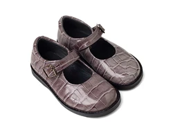 נעל צבע אפור סגירת אבזם