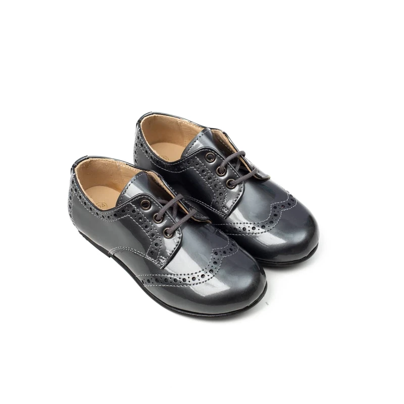 נעל לוחות הברית צבע אפור כהה