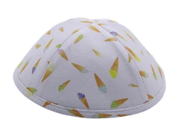 כיפה רקע לבן הדפס גלידה