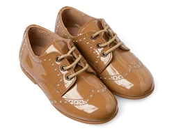 נעל לוחות הברית צבע קאמל