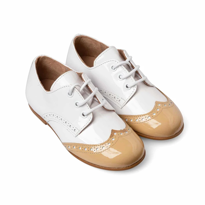 נעל לוחות הברית בגווני בז' לבן