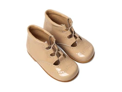 מגף קשירת שרוך צבע בז'