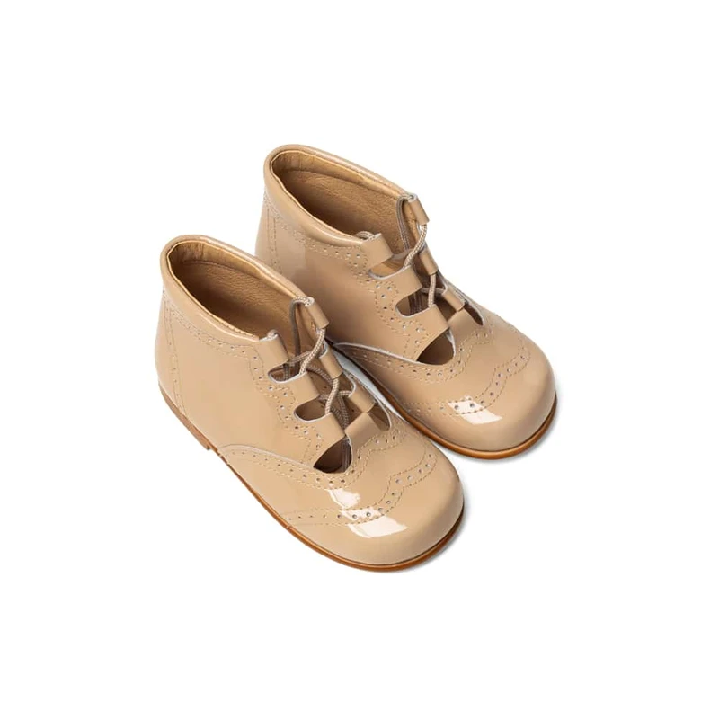 מגף קשירת שרוך צבע בז'