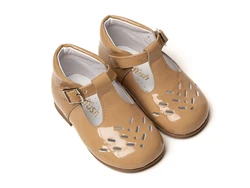 נעל תינוקות צבע קאמל