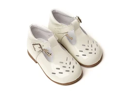 נעל תינוקות צבע שמנת