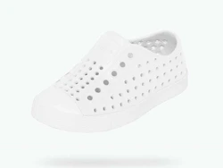 נעל NATIVE צבע לבן