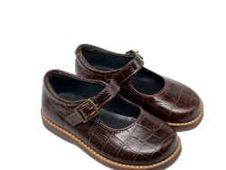 נעל בובה עור צבע חום סגירת אבזם