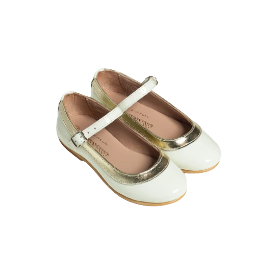 נעל בובה שמנת סיומת זהב