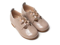 נעל לוחות הברית צבע שמפניה ללא לשונית