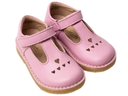 נעל צעד ראשון דוגמא לב צבע ורוד