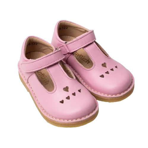 נעל צעד ראשון דוגמא לב צבע ורוד