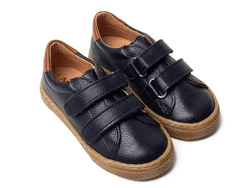 נעל סניקרס כחול סגירת סקוצים כחולים