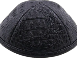 כיפה מבד עור צבע שחור